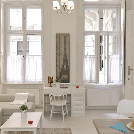 Paris Apartment Budapest Habitación foto